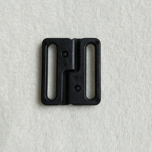 Plastic POM closure big clips L25F45A matt