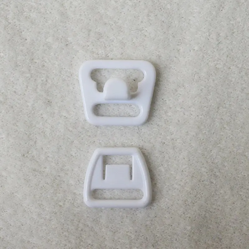 Plastic maternity clips L12M1